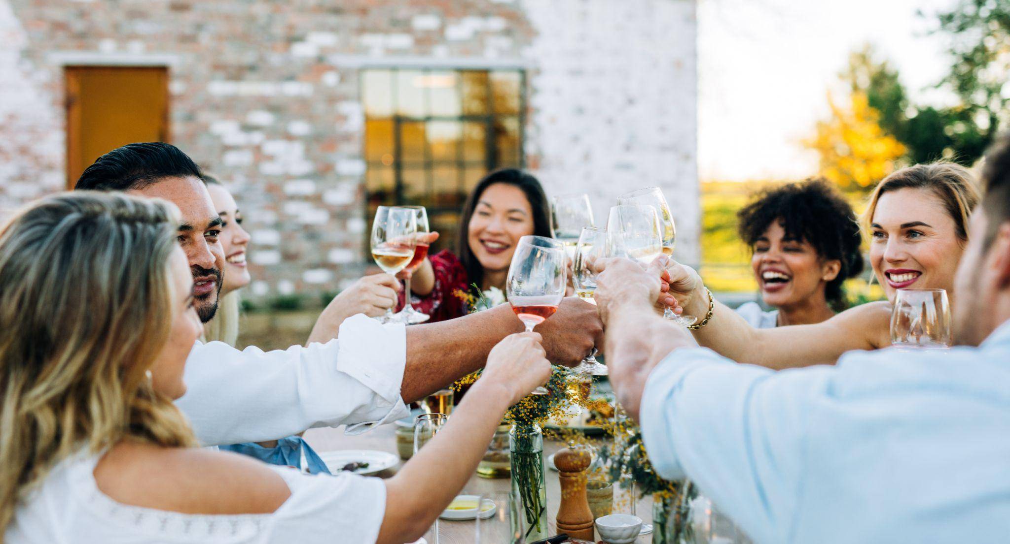Bring the Party to Your House: Outdoor Entertaining Tips